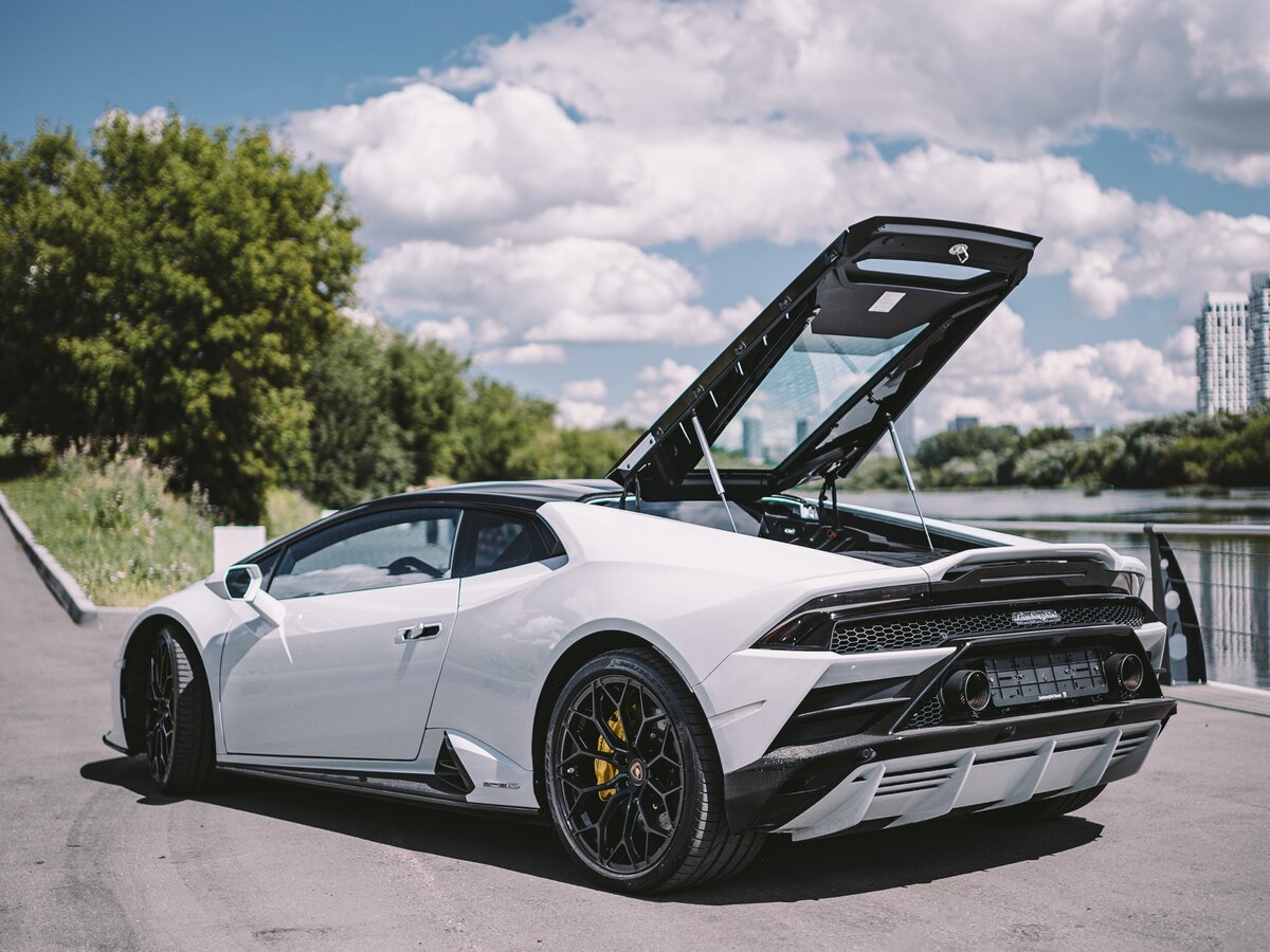 Lamborghini Huracan EVO-2019 (1)