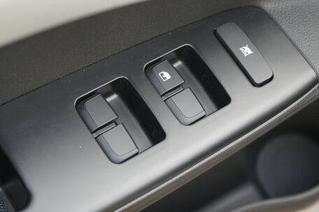 Kia kx1 2020