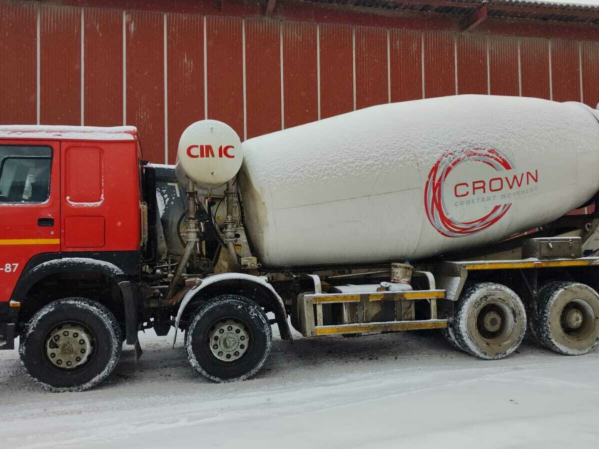 Купить б/у Sinotruk Howo Миксер в Москве: белый автобетоносмеситель ...