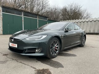 Преимущества электромобиля Tesla S P85D