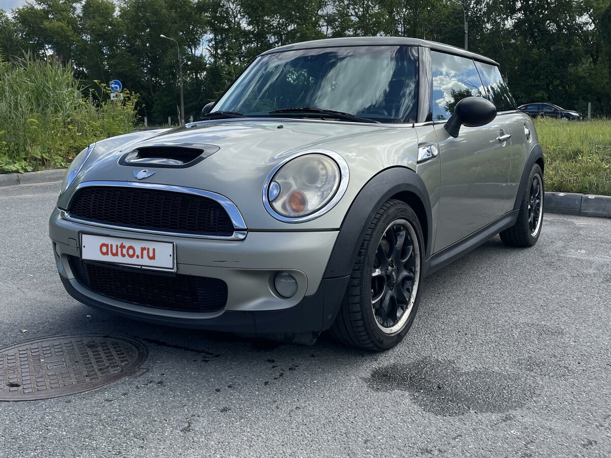 Купить б/у Mini Hatch II (R56) Cooper S 1.6 MT (175 л.с.) бензин ...