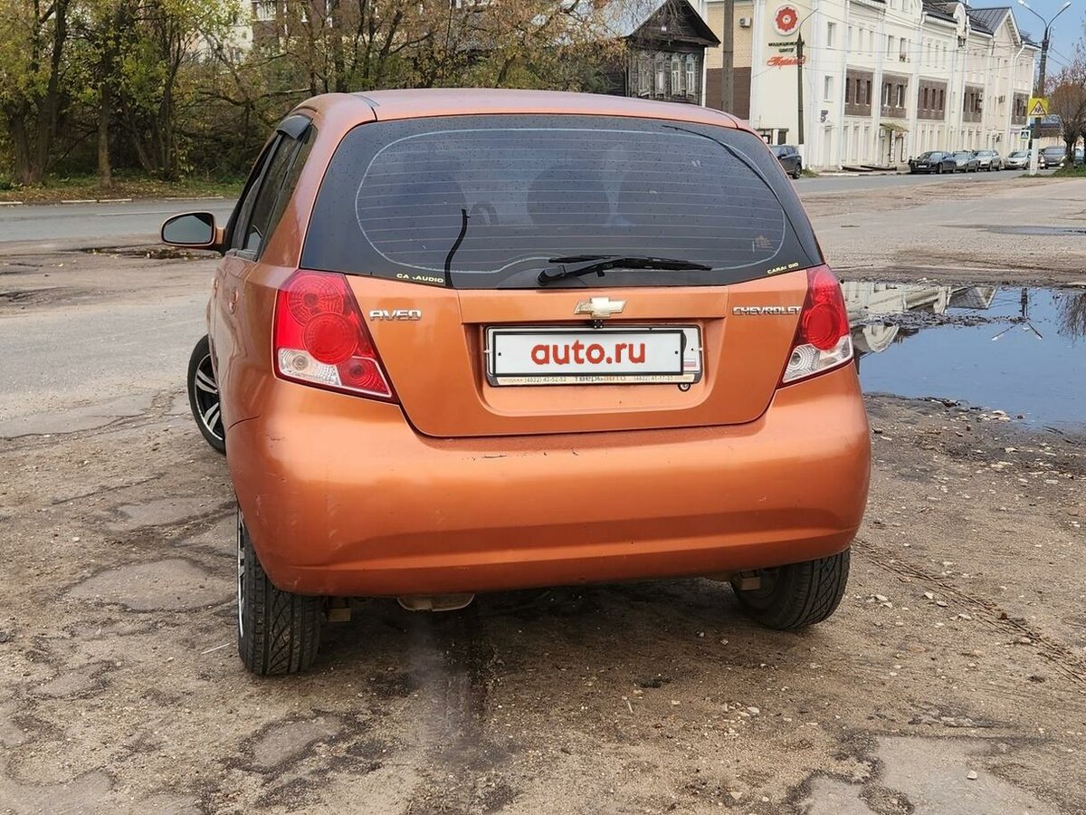 Шевроле Лачетти хэтчбек оранжевый