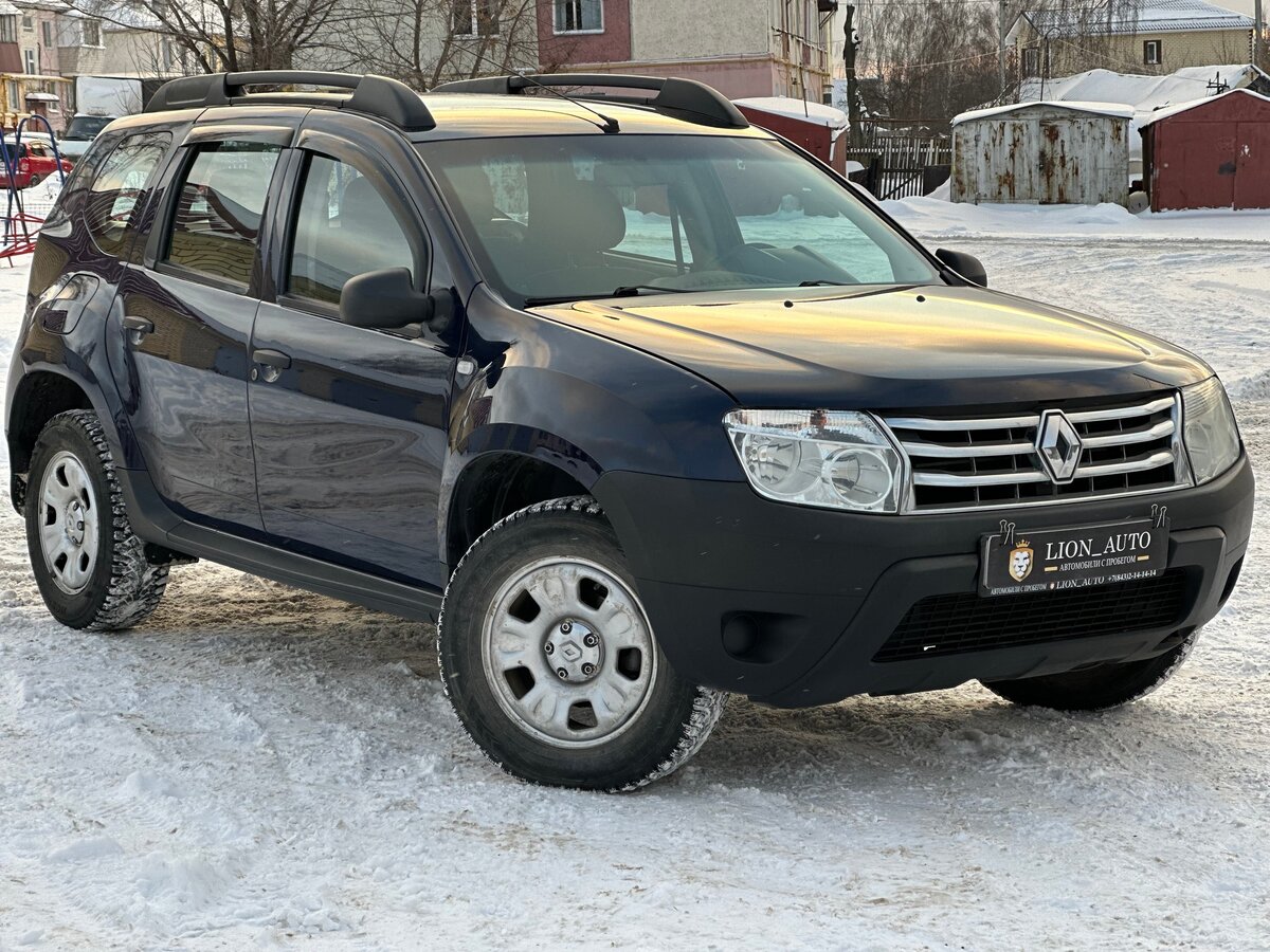 Купить б/у Renault Duster I 1.6 MT (102 л.с.) бензин механика в Казани ...