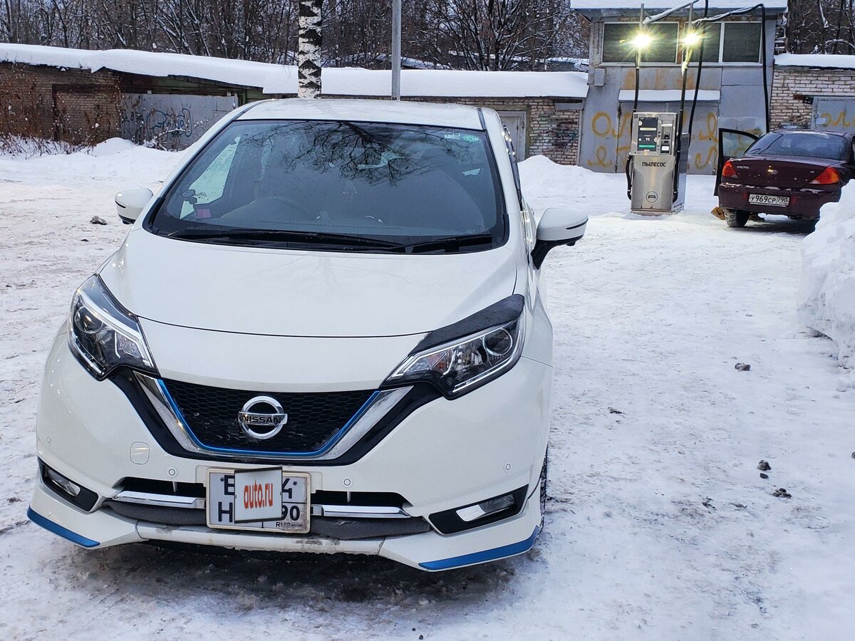 Купить б/у Nissan Note II Рестайлинг e-Power 1.2hyb AT (80 л.с.) гибрид ...