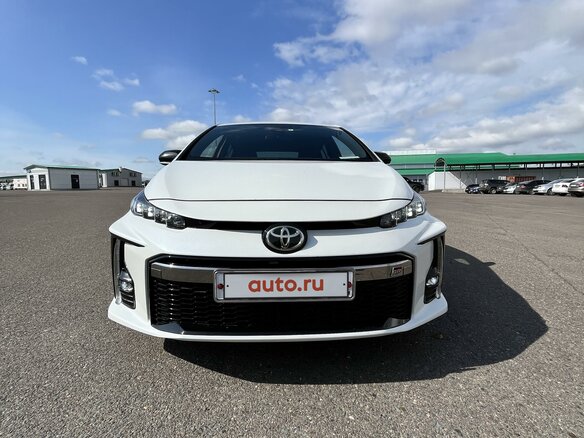 2018 Toyota Prius IV Рестайлинг (XW50), белый, 2350000 рублей - вид 29