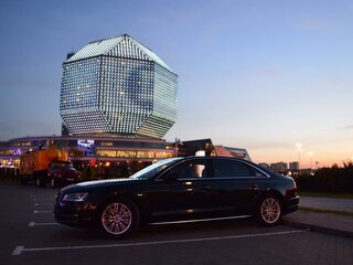 2014 Audi A8 Long III (D4) Рестайлинг, чёрный, 2300000 рублей, вид 1