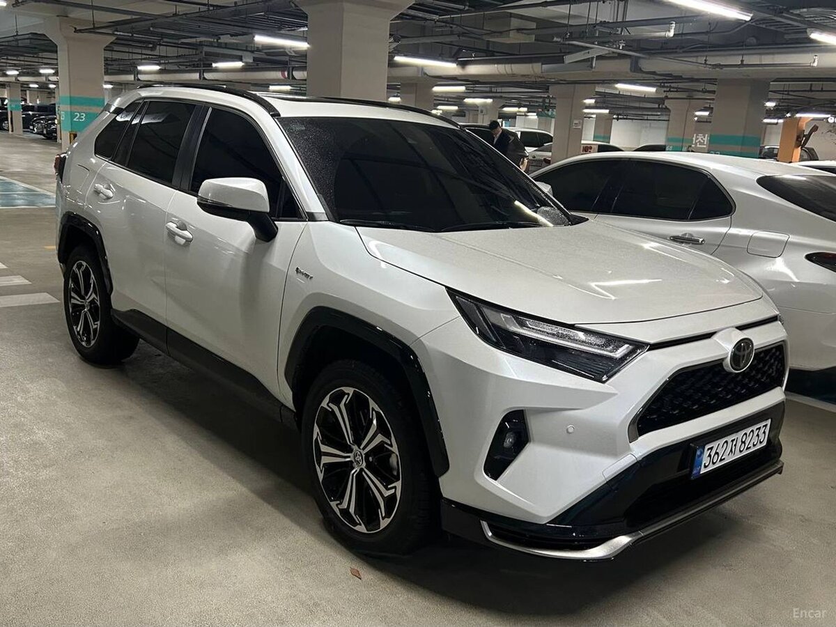 Toyota RAV4 V (XA50)