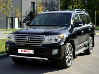 2015 Toyota Land Cruiser 200 Series Рестайлинг 1, чёрный, 7700000 рублей, вид 1