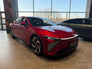 2025 Exeed Exlantix ES, красный, 6740000 рублей, вид 1