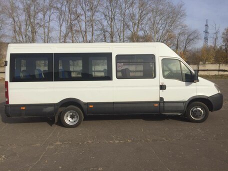 2010 Iveco Daily, белый, 700000 рублей, вид 2
