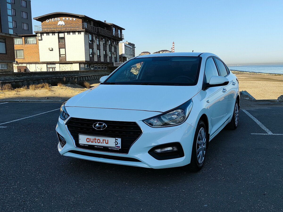 Купить б/у Hyundai Solaris II 1.6 AT (123 л.с.) бензин автомат в ...
