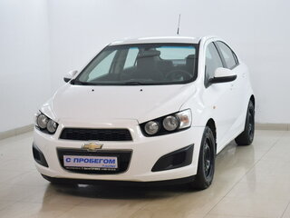 2012 Chevrolet Aveo II, белый, 580000 рублей, вид 1