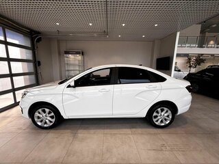 2026 Lada (ВАЗ) Vesta I Рестайлинг (NG), белый, 1859615 рублей, вид 3
