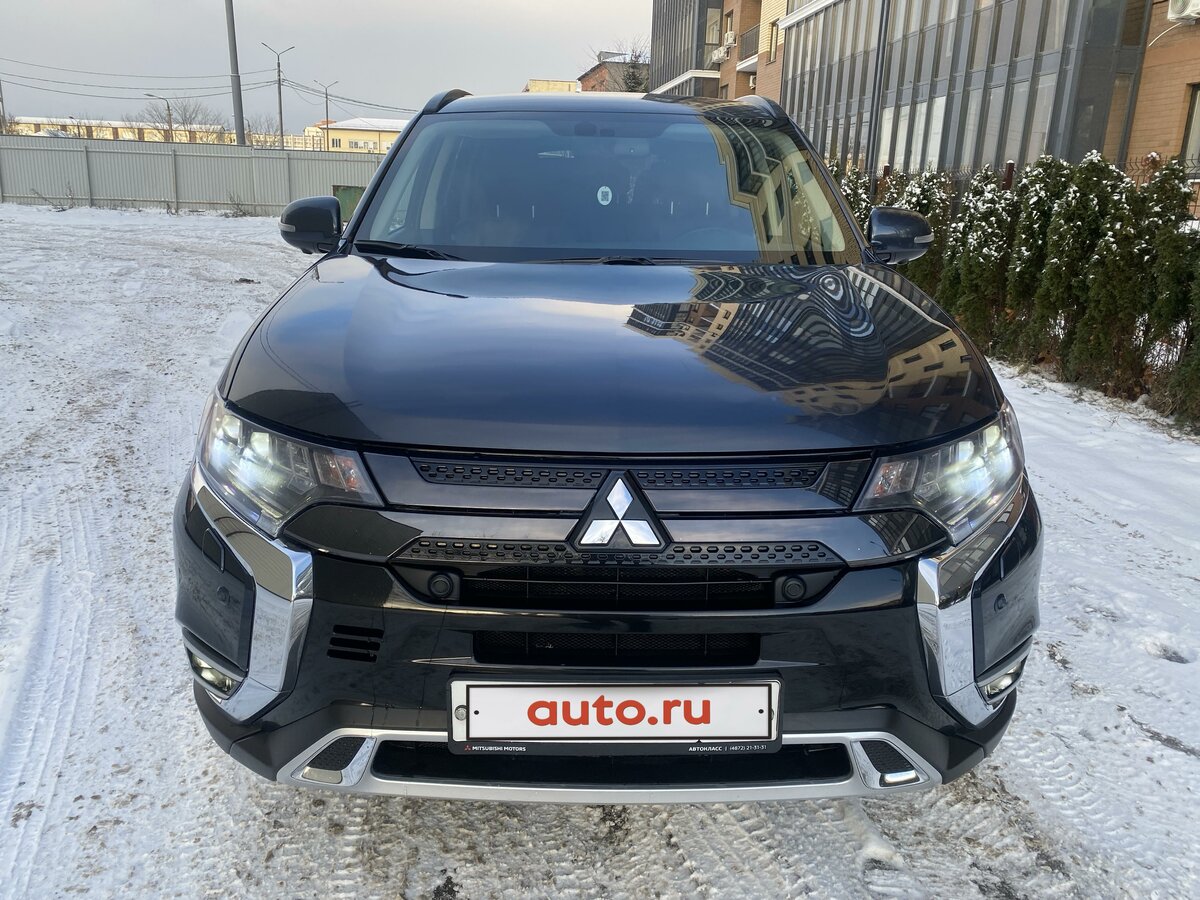 Купить б/у Mitsubishi Outlander III Рестайлинг 3 2.4 CVT (167 л.с.) 4WD ...