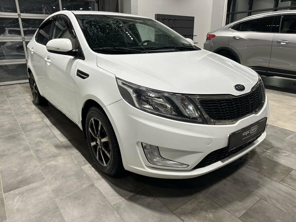 Купить б/у Kia Rio III 5-speed 1.6 MT (123 л.с.) бензин механика в ...