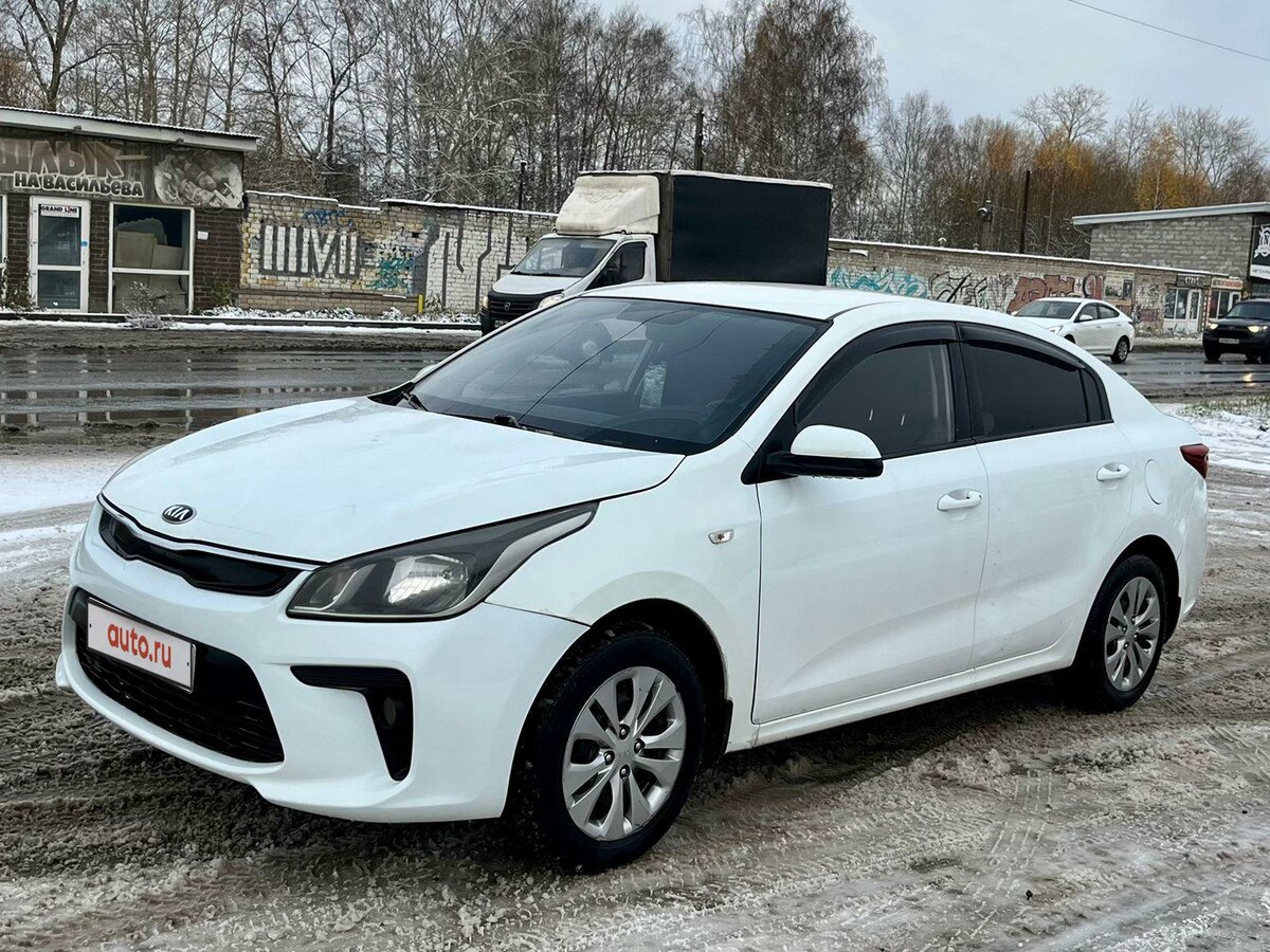 Купить б/у Kia Rio IV 1.4 MT (100 л.с.) бензин механика в Перми: белый ...