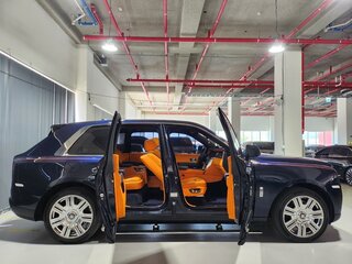 2021 Rolls-Royce Cullinan I, синий, 37200000 рублей, вид 1
