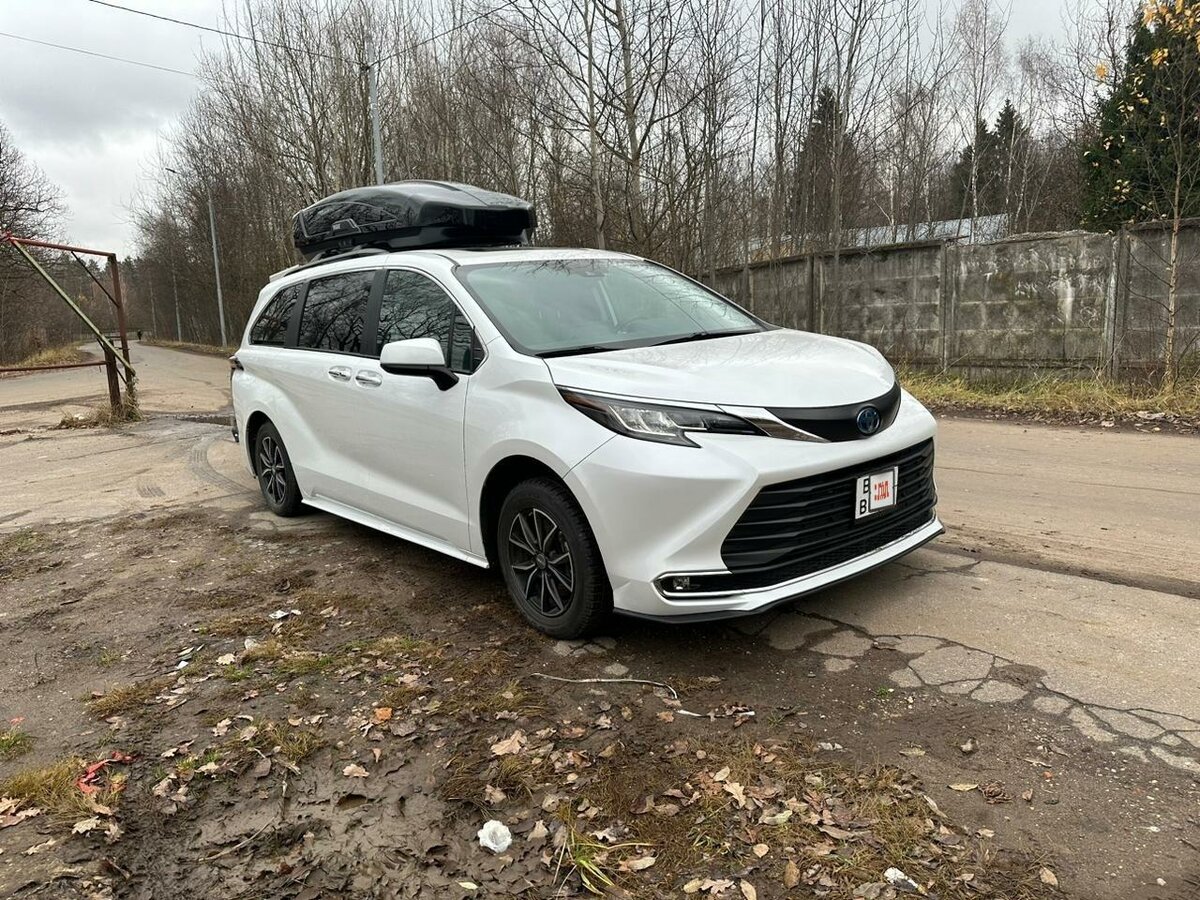 Купить б/у Toyota Sienna IV 2.5hyb AT (245 л.с.) 4WD гибрид автомат в ...