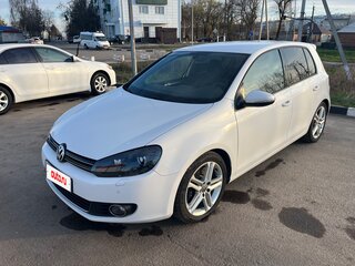 2011 Volkswagen Golf VI, белый, 1600000 рублей, вид 1