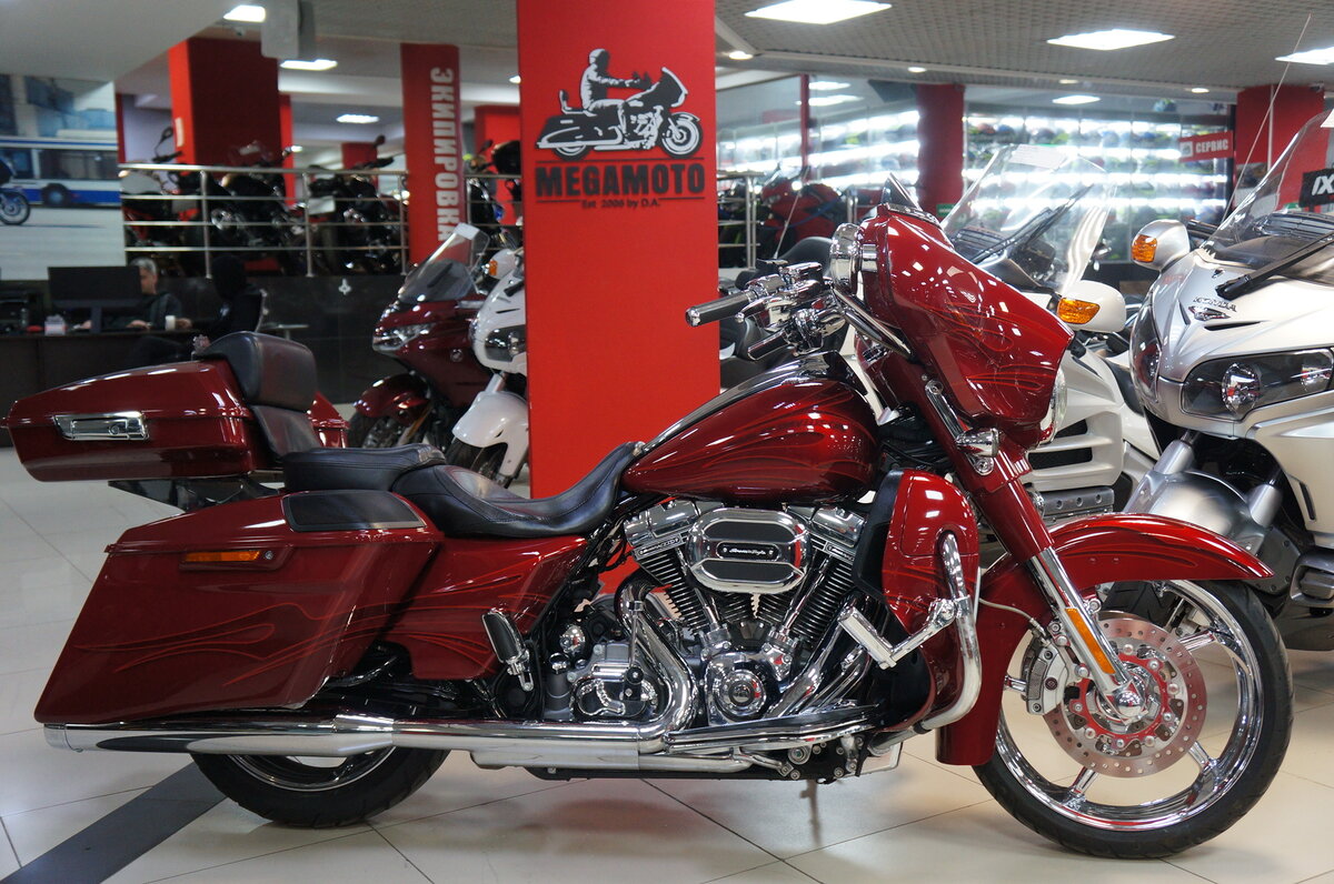 Harley-Davidson CVO Street Glide