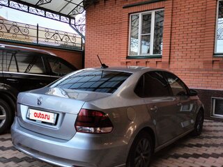 2018 Volkswagen Polo V Рестайлинг, серебристый, 1450000 рублей, вид 4