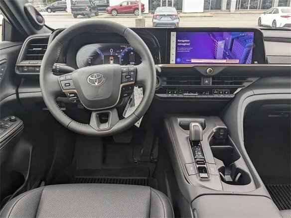 2024 Toyota Crown Crossover XVI (S230), красный, 6447522 рублей - вид 17