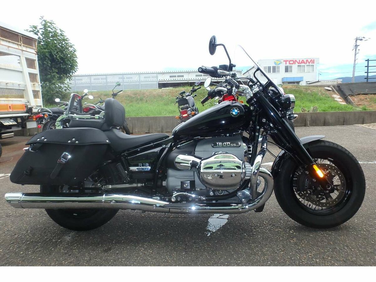 BMW R 18