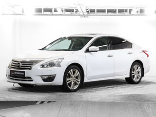 Купить бу Nissan Teana III 35 CVT 249 лс бензин вариатор в Москве  белый Ниссан Тиана III седан 2014 года по цене 1 488 000 рублей на Автору
