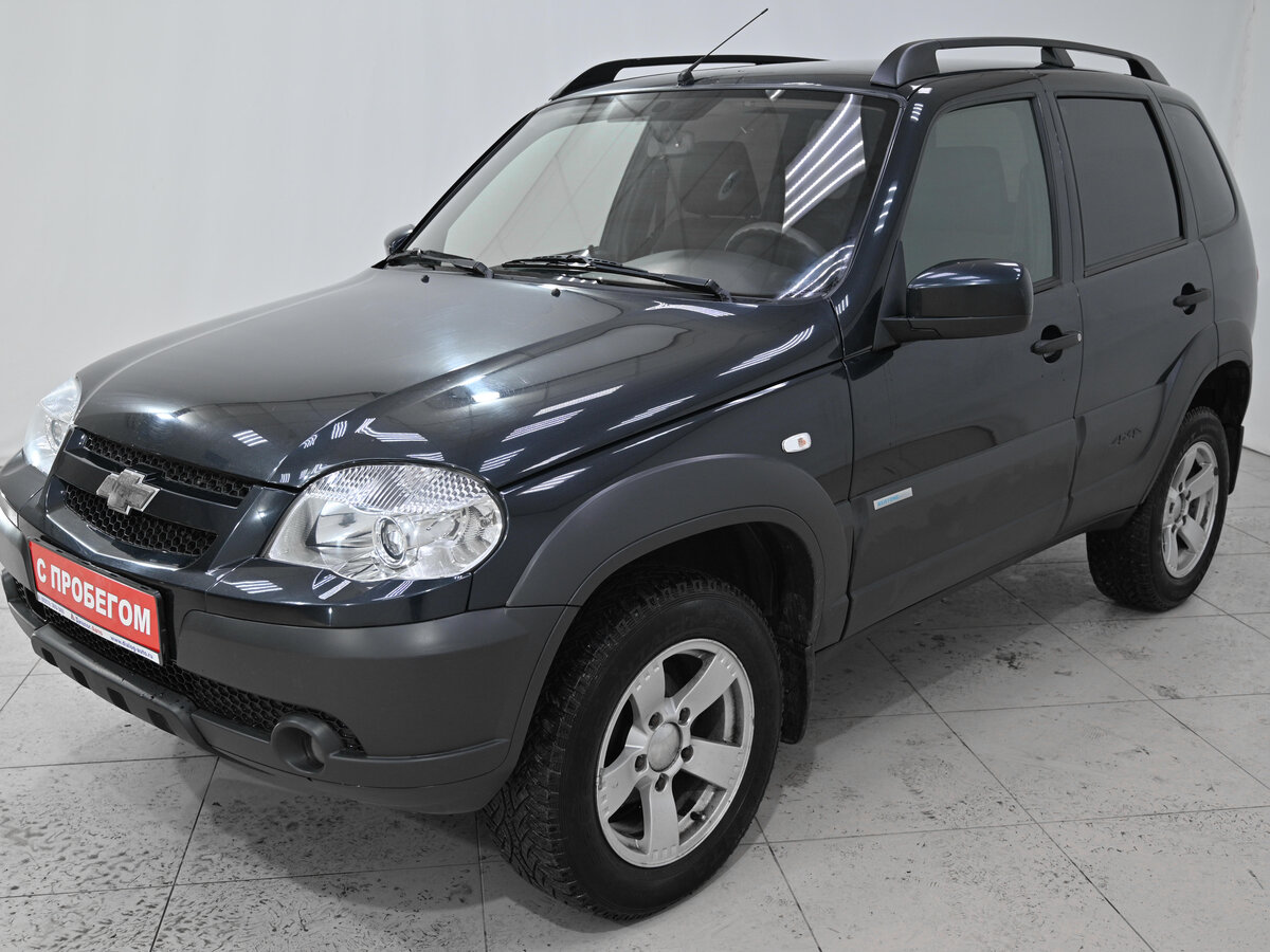 Купить б/у Chevrolet Niva I Рестайлинг 1.7 MT (80 л.с.) 4WD бензин ...