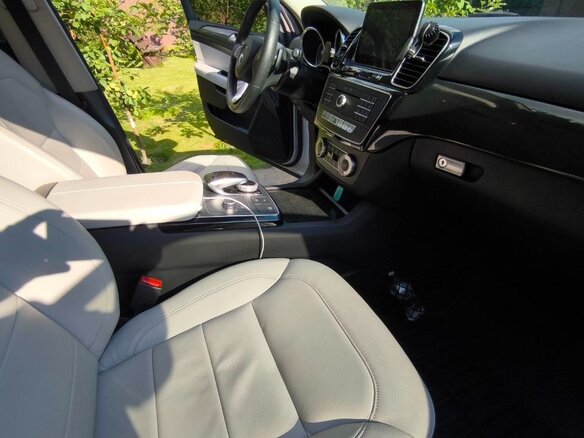 2017 Mercedes-Benz GLE 350 d I (W166), серебристый, 4000000 рублей - вид 4