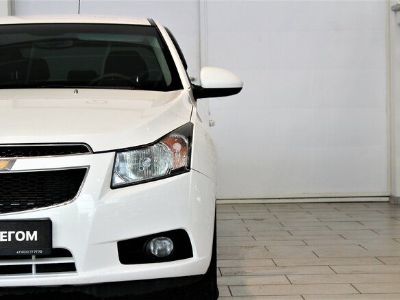 2011 Chevrolet Cruze I, белый - вид 3