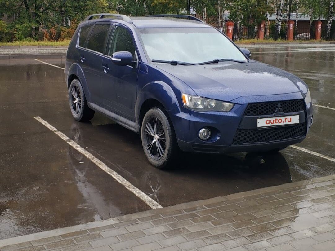 Купить б/у Mitsubishi Outlander II Рестайлинг 2.0 CVT (147 л.с.) 4WD ...