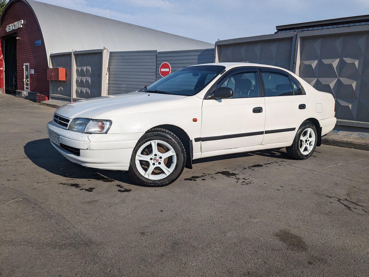 Toyota Carina 1995
