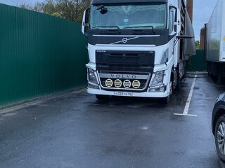 2017 Volvo FH, белый, 12000000 рублей, вид 1