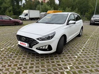 2022 Hyundai i30 III Рестайлинг 2, белый, 1800000 рублей, вид 1