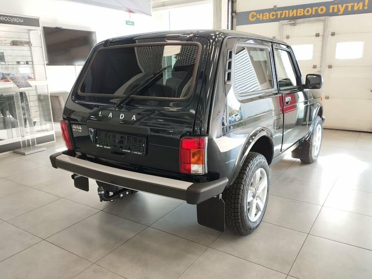 Лада 4x4 2121 Нива 1.7 MT Люкс (10.2016 - 04.2018) - технические характеристики