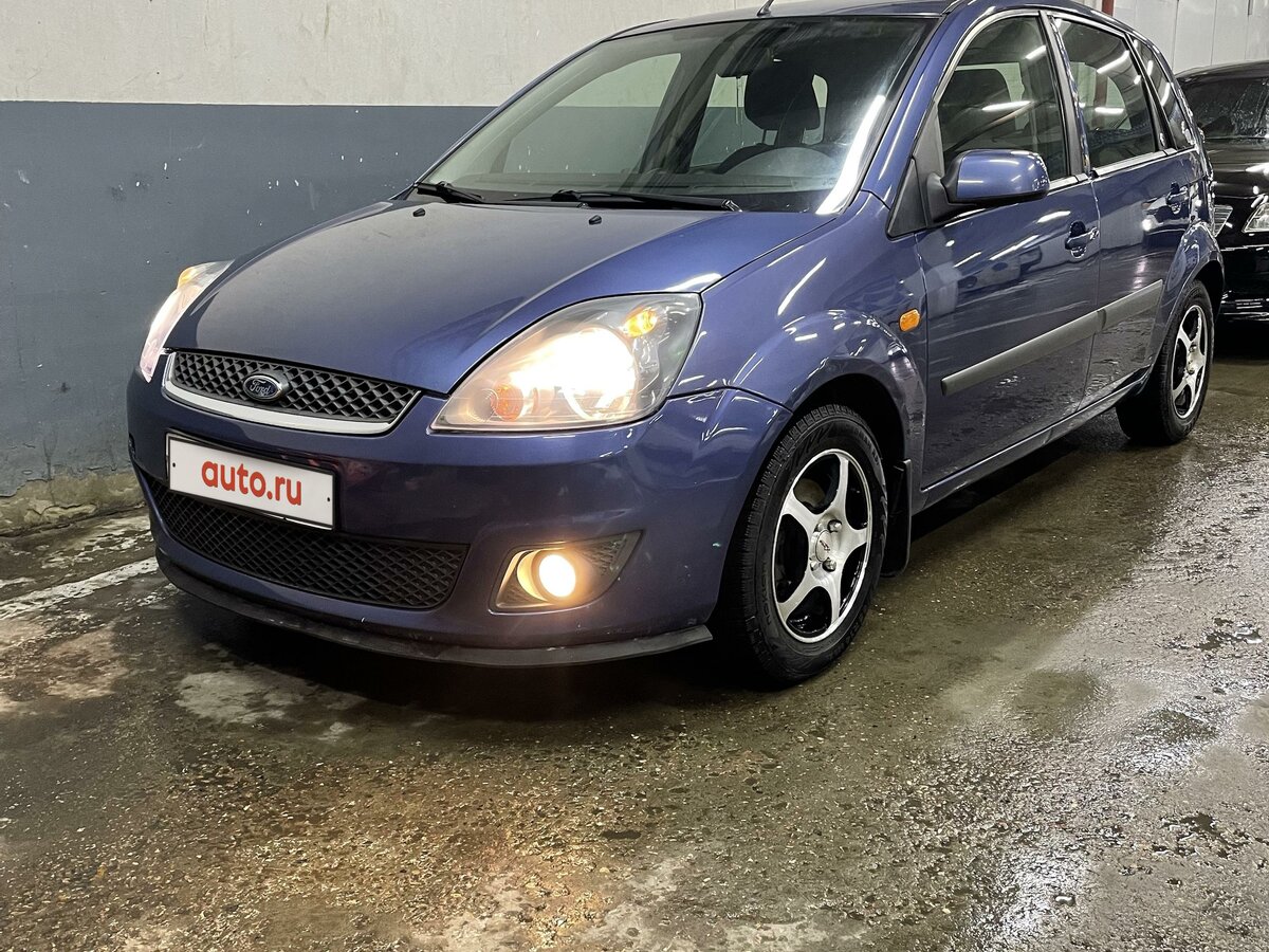 Купить б/у Ford Fiesta Mk5 1.6 MT (101 л.с.) бензин механика в Москве ...