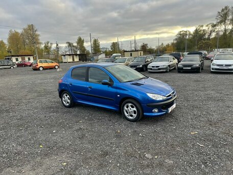 Peugeot 206: лучший бюджетный автомобиль за 300 тысяч - автоподборщик