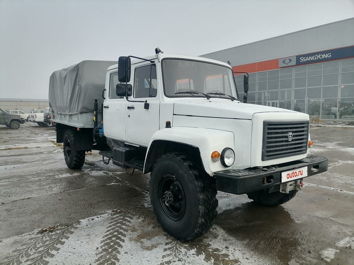 Купить б/у ГАЗ 3325 Егерь II дизель механика в Тюмени: белый бортовой с ...