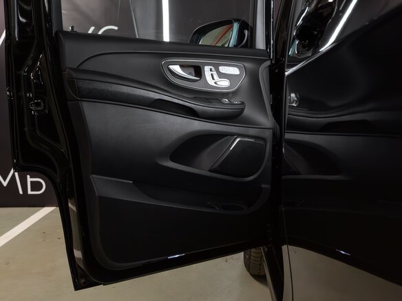 2024 Mercedes-Benz V-Класс 300 d EXOBILITE экстра длинный III (W447) Рестайлинг, чёрный, 17120000 рублей - вид 5