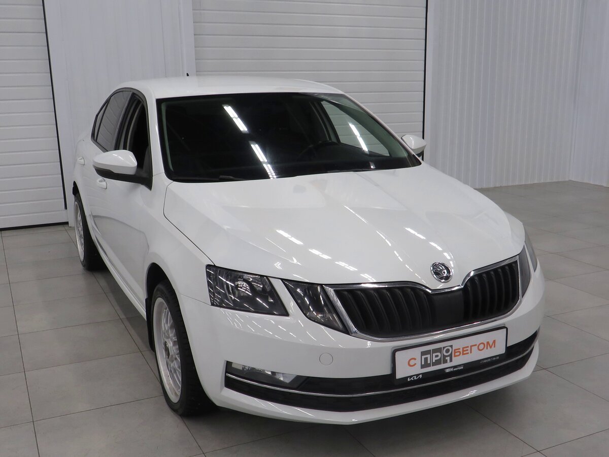 Skoda Octavia 2017 белая