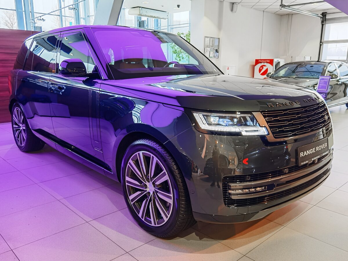 Купить новый Land Rover Range Rover V D350 Long 3.0d AT (350 л.с.) 4WD ...