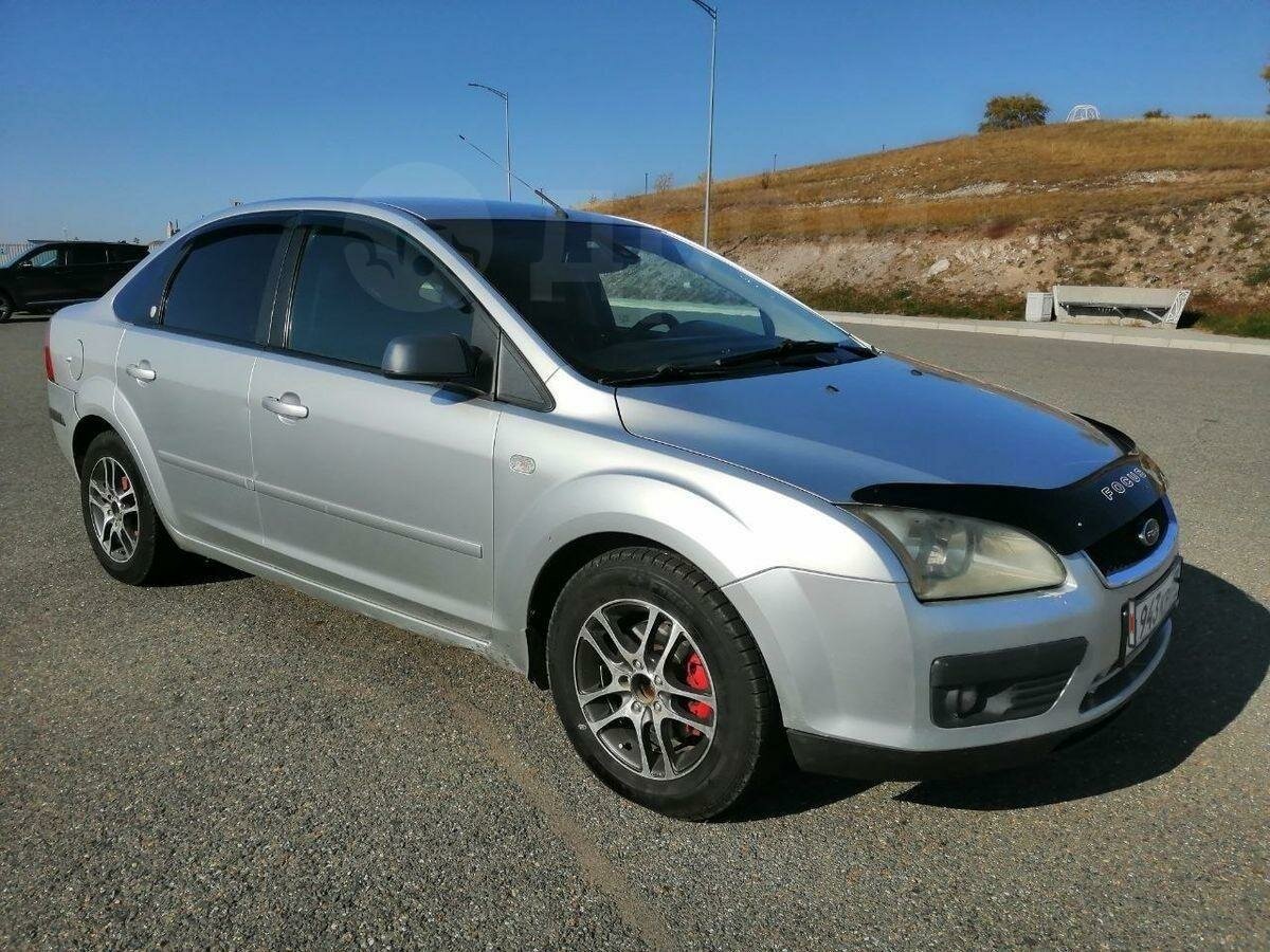 Ford Focus 2005 седан