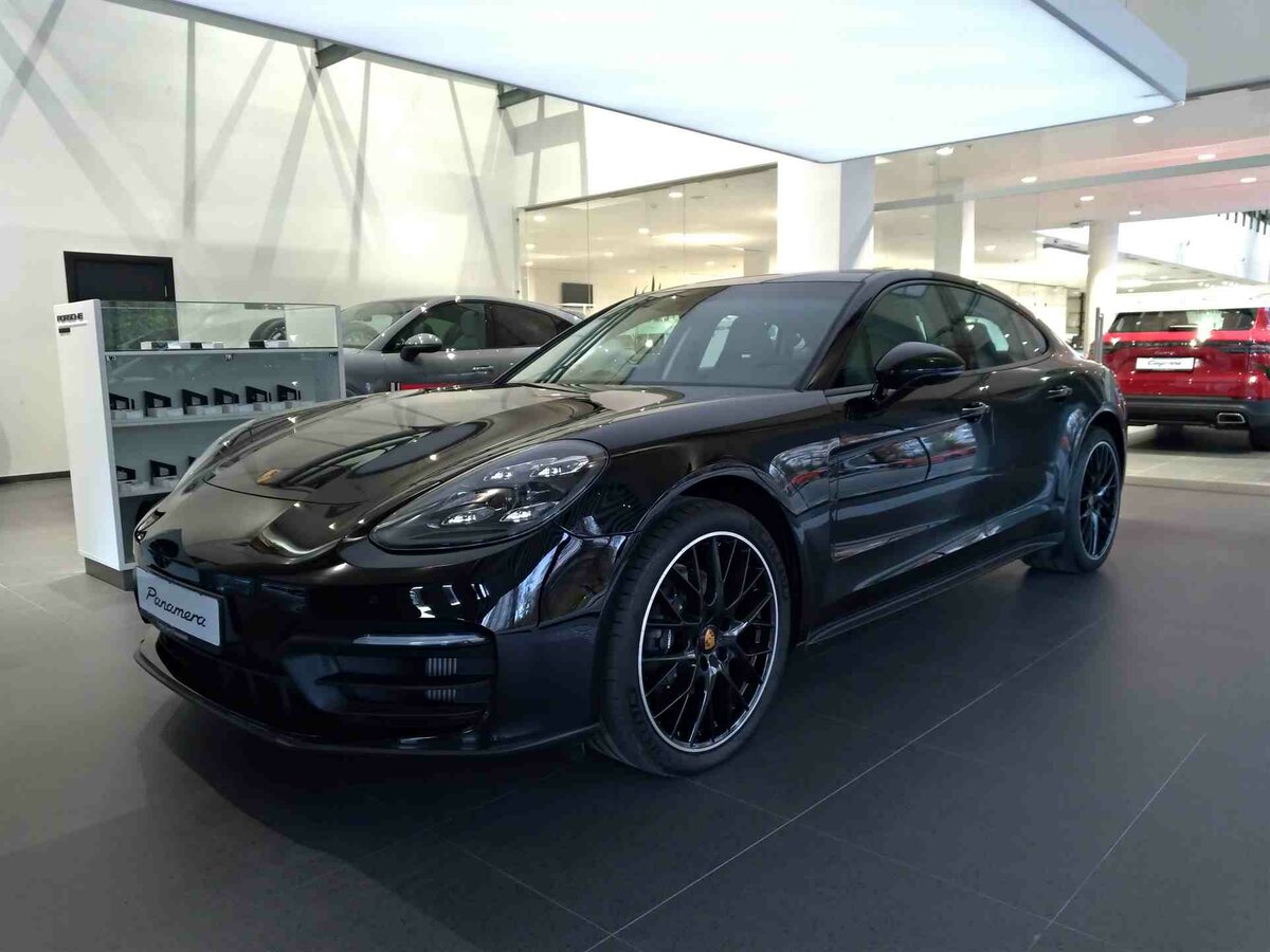 Porsche Panamera 2023