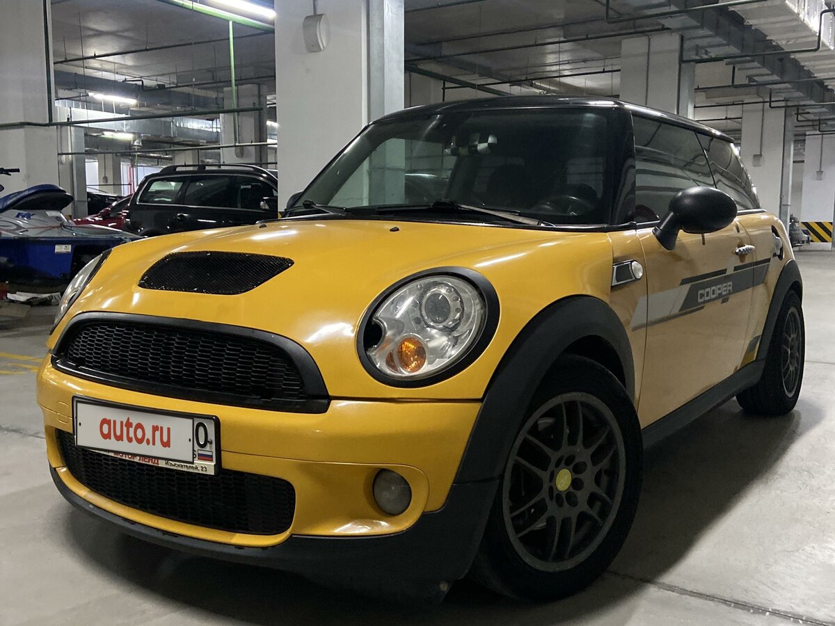 Купить б/у Mini Hatch II (R56) Cooper S 1.6 AT (175 л.с.) бензин ...