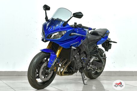 Обзор мотоцикла Yamaha FZ-8 Fazer 2012: особенности и характеристики