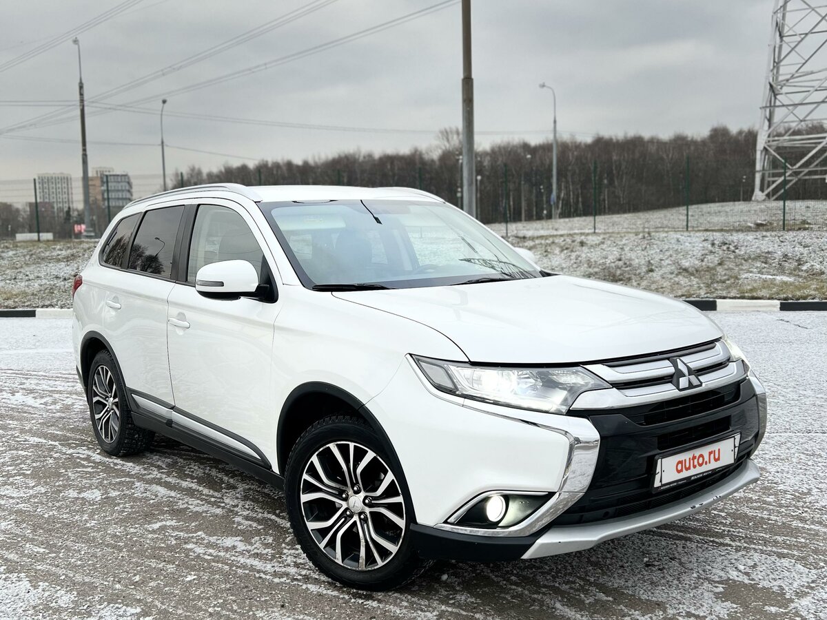 Купить б/у Mitsubishi Outlander III Рестайлинг 2 2.0 CVT (146 л.с.) 4WD ...