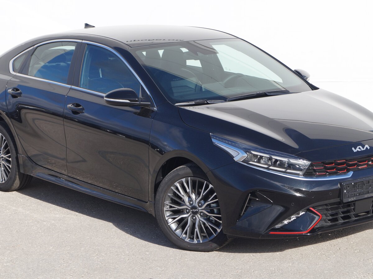 Купить б/у Kia Cerato IV 2.0 AT (150 л.с.) бензин автомат в Москве: серый Киа Це
