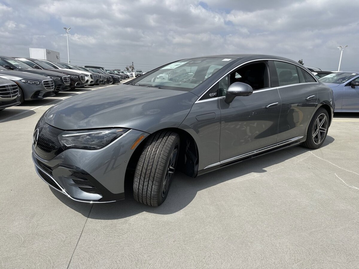 Mercedes-Benz EQE