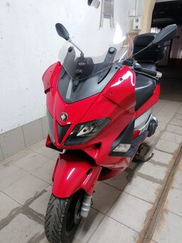 Обзор мотоцикла Gilera Nexus 125 2007: особенности и характеристики